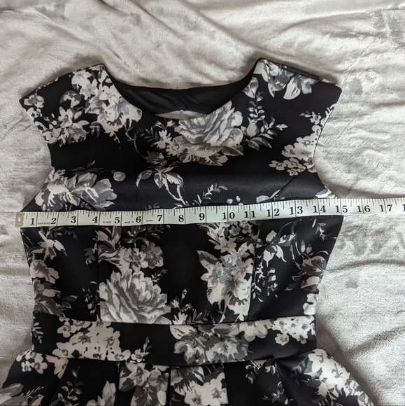 Small Emerald Sundae black and white dress - Picture 4 of 10